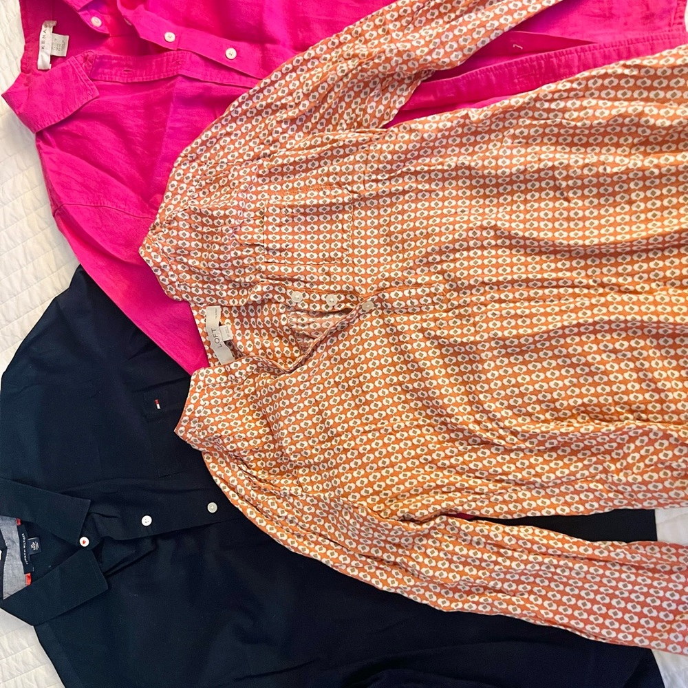 Beautiful Bundle! 3 Button Down Shirts/ Blouses S… - image 2